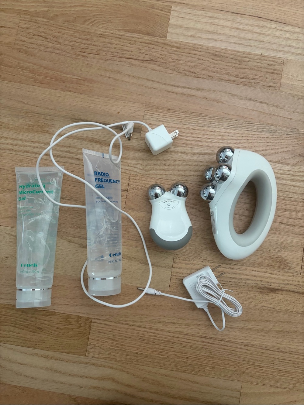 Facial & Body Microcurrent Roller Set in White and Silver